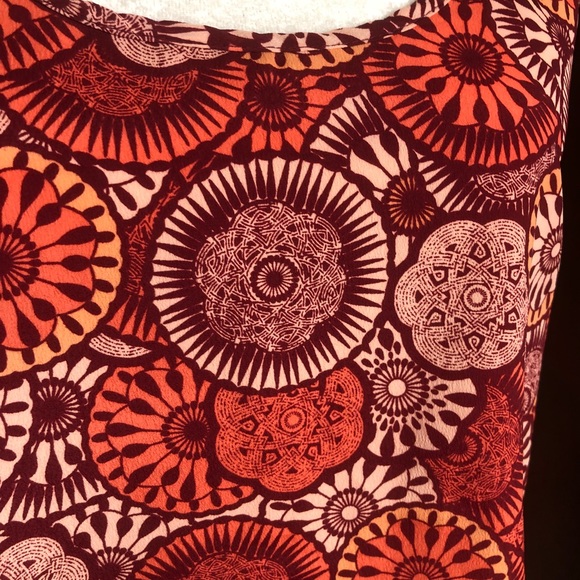 Geometric Print Tank - Picture 2 of 5